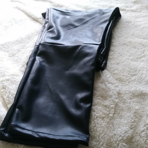 ' New'  Faux Leather Leggings XL - Picture 2 of 5